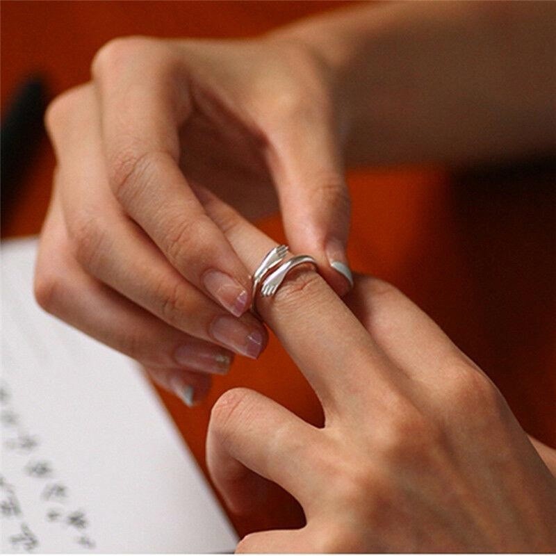 925 Sterling Silver - Hand hug Ring
